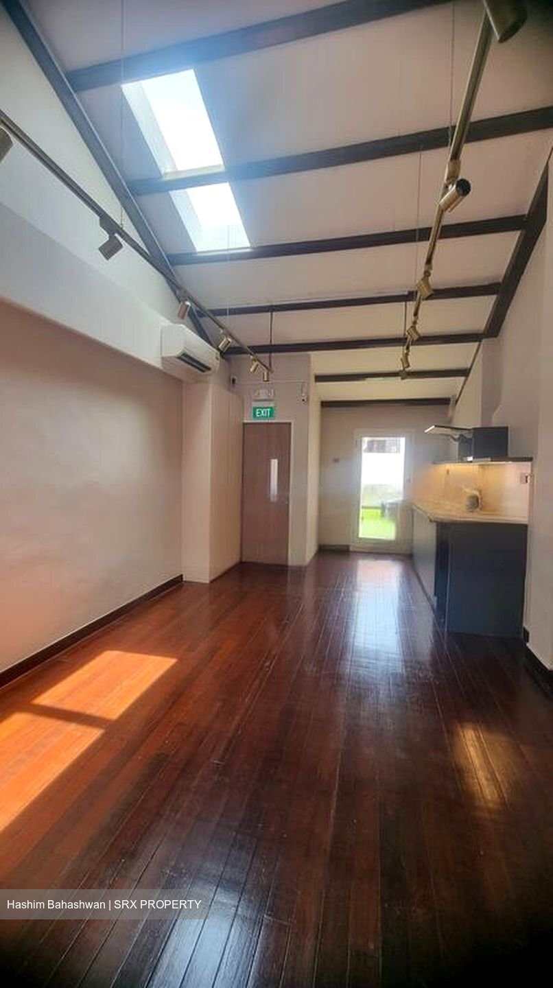 Jalan Sultan (D7), Office #456939021